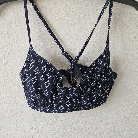 Athleta Women's Navy Taza Kaimana Ruched Bikini Top Size 34BC. - Picture 4 of 10
